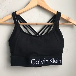 Calvin Klein Triple Cross Back Performance Bra